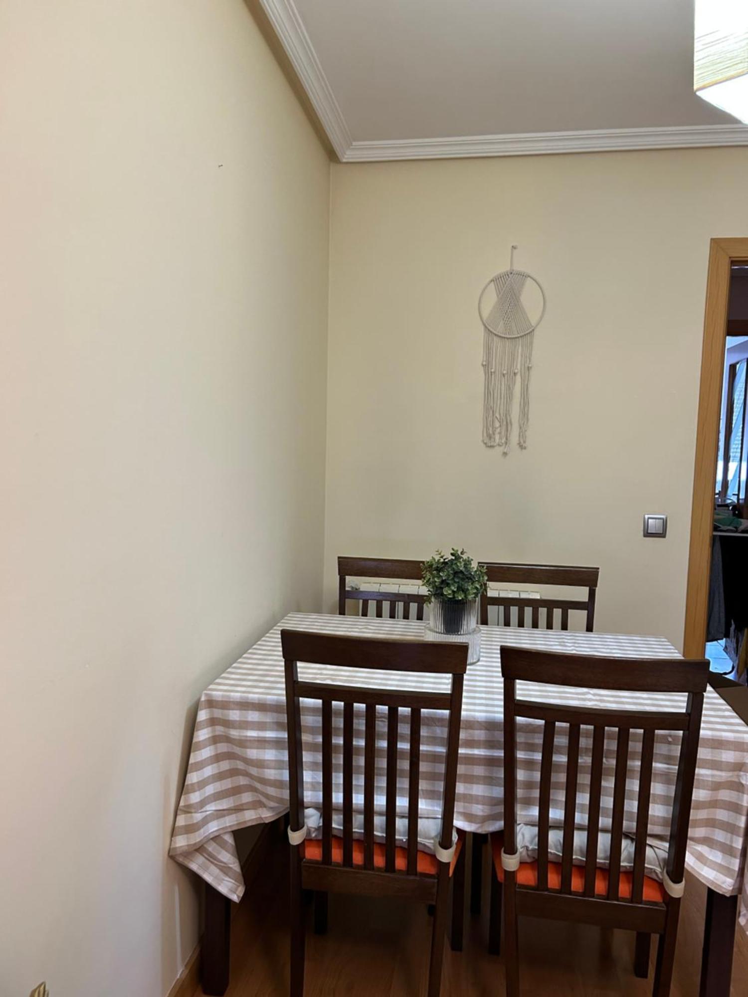 Comoda Habitacion Individual Мадрид Екстериор снимка